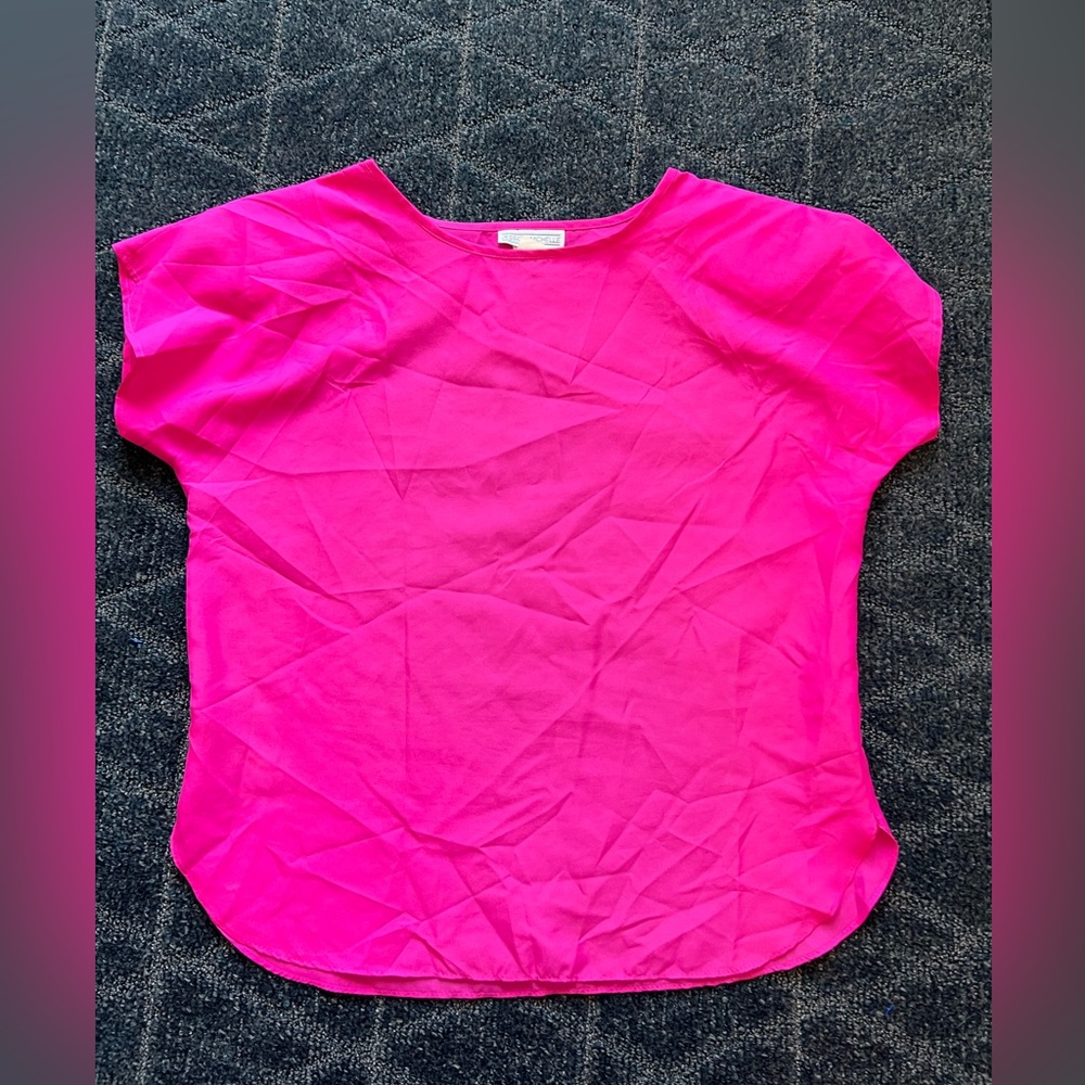 Vintage Jessica Michelle BARBIE PINK blouse with shoulder pads.